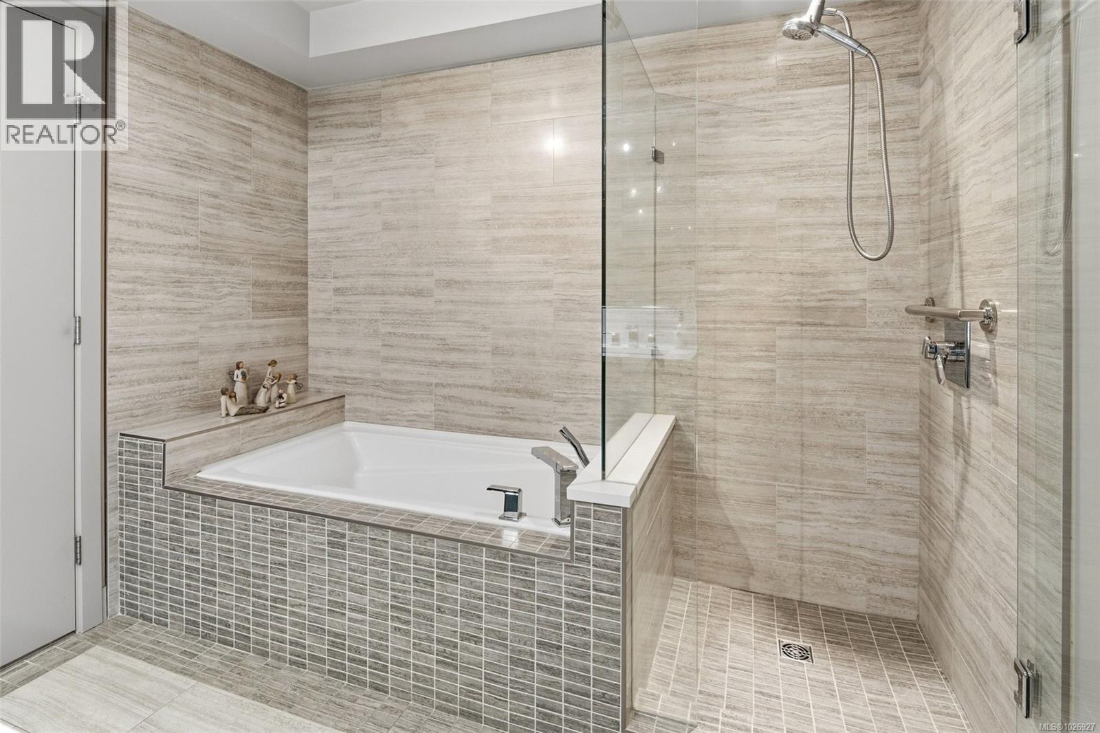 402 200 Douglas St, Victoria, British Columbia  V8V 2P2 - Photo 24 - 1026927