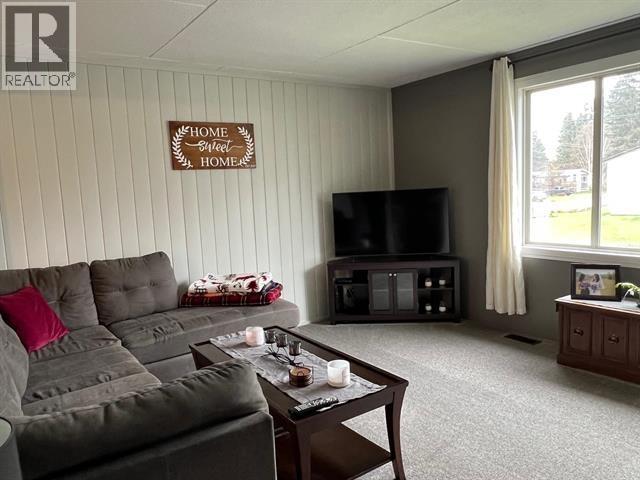 1079 Toronto Street, Smithers, British Columbia  V0J 2N0 - Photo 10 - R3097131