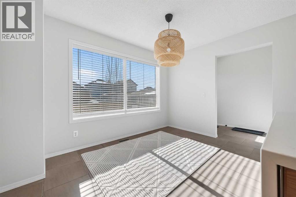 641 Evermeadow Road Sw, Calgary, Alberta  T2Y 4W8 - Photo 15 - A2289748