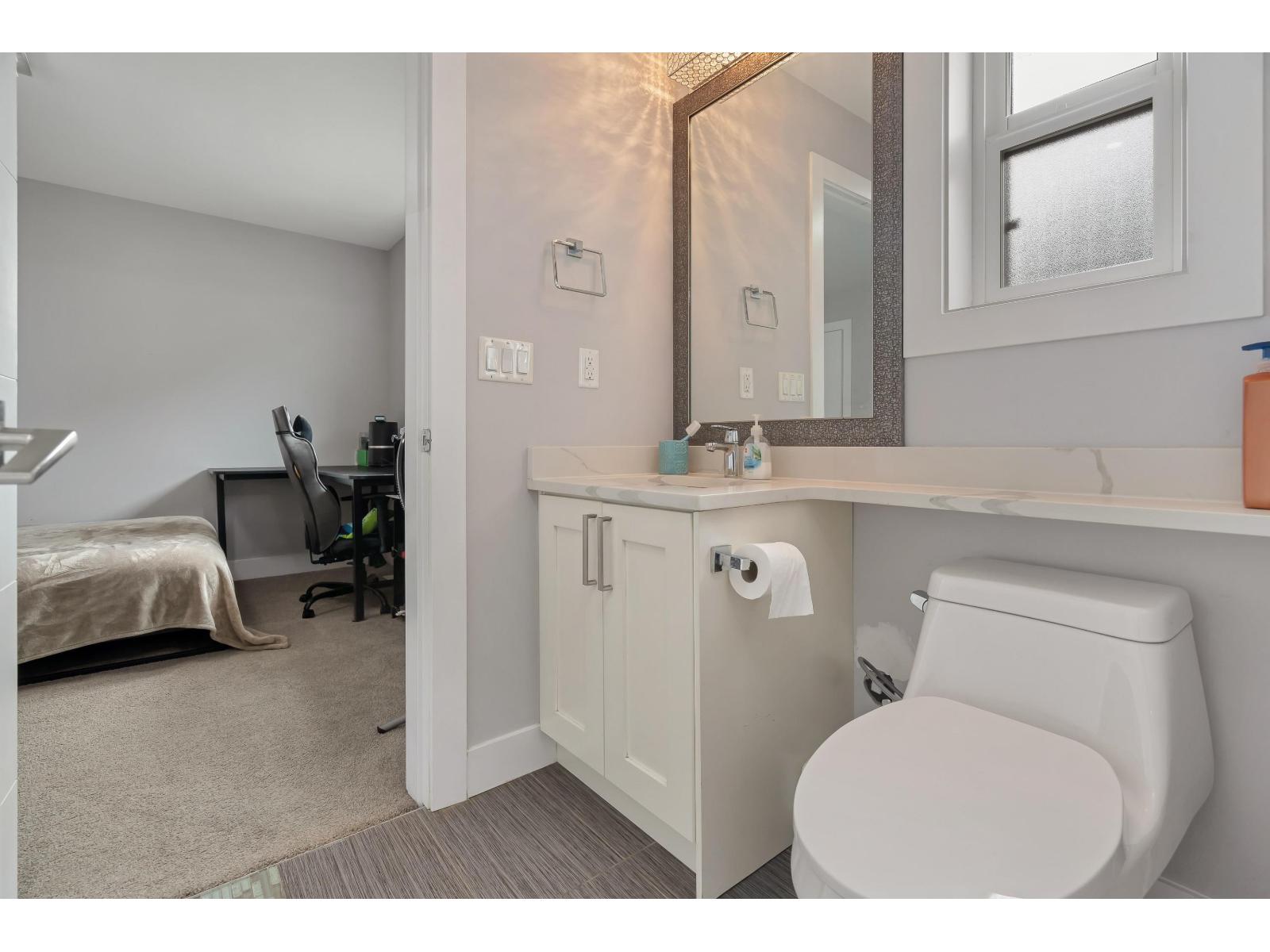 27687 Railcar Crescent, Abbotsford, British Columbia  V4X 0B8 - Photo 24 - R3097040