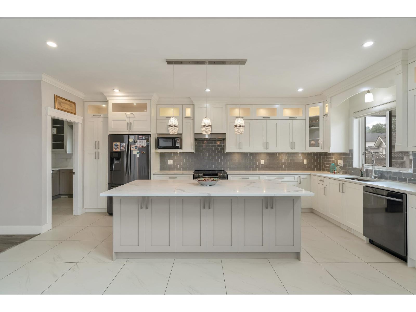 27687 Railcar Crescent, Abbotsford, British Columbia  V4X 0B8 - Photo 8 - R3097040