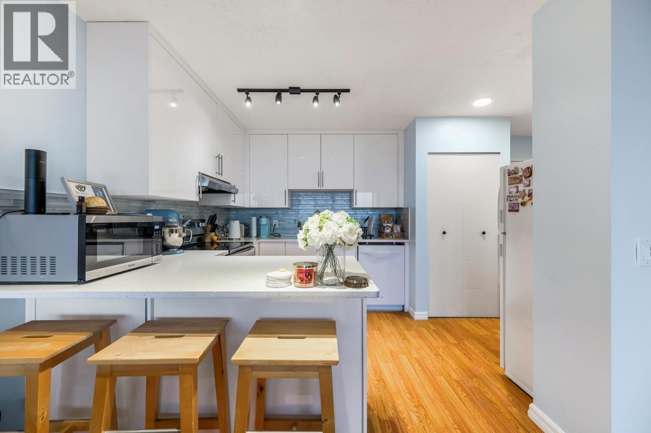 1205 3970 Carrigan Court, Burnaby, British Columbia  V3N 4S5 - Photo 10 - R3089247