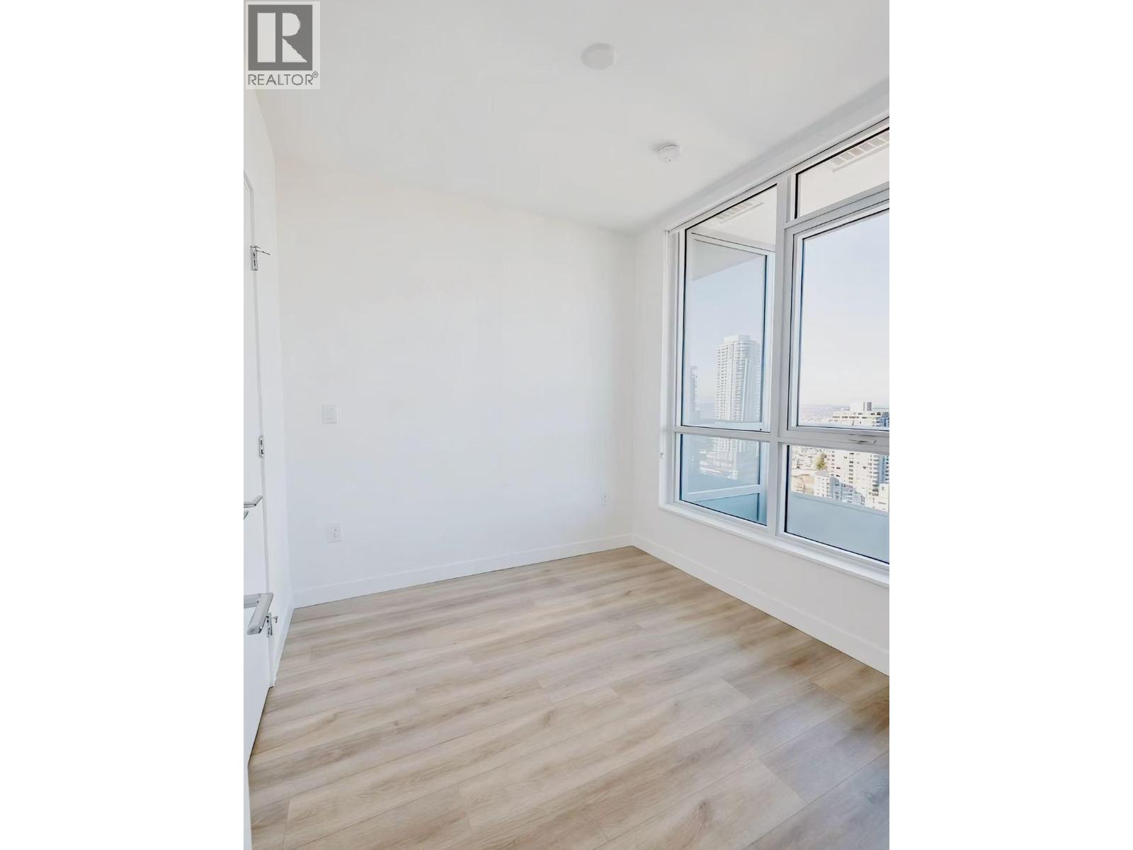 2502 6087 Wilson Avenue, Burnaby, British Columbia  V5H 2R5 - Photo 8 - R3096852