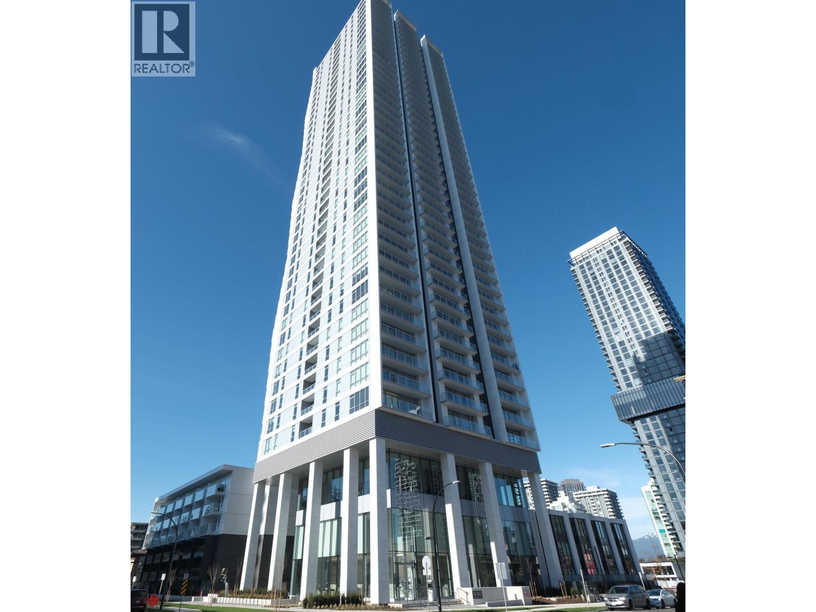 2502 6087 WILSON AVENUE, Burnaby, British Columbia