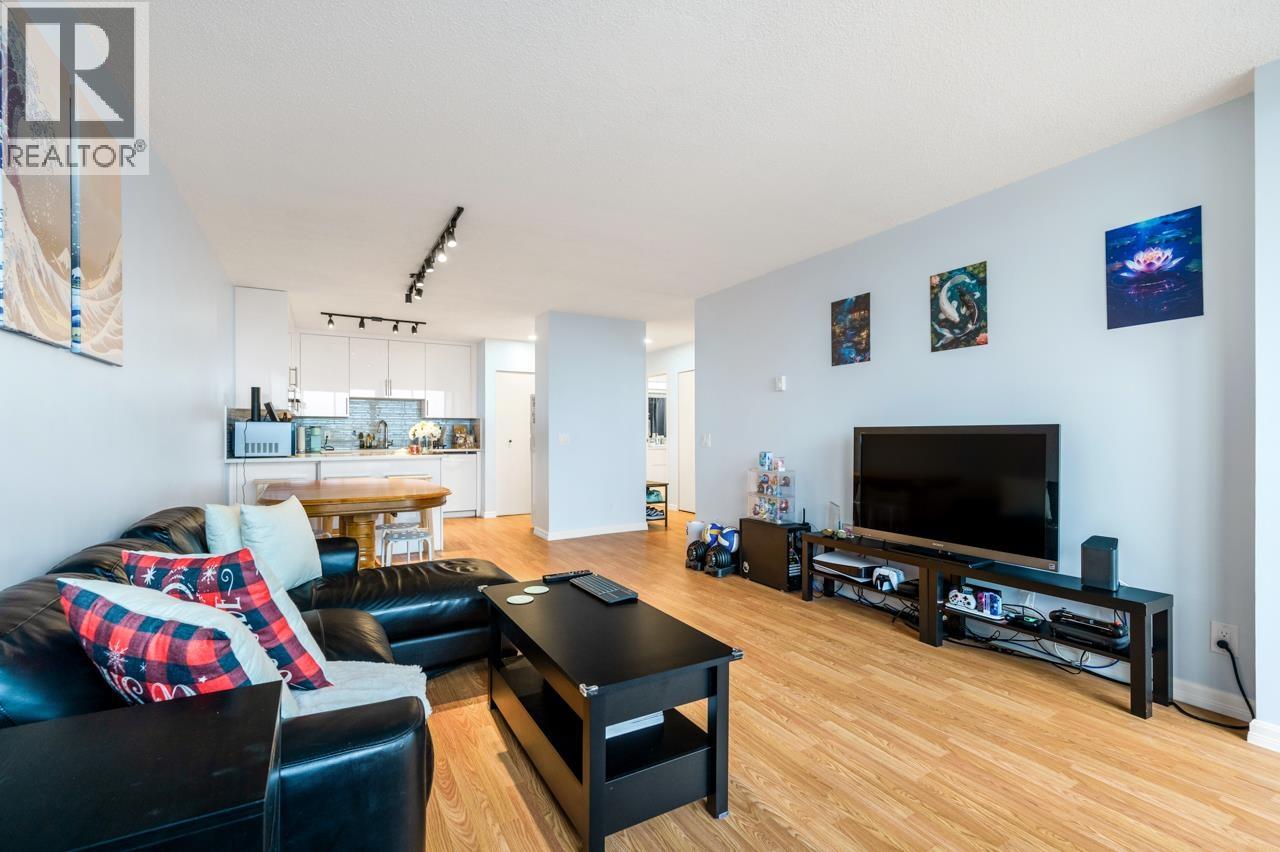 1205 3970 Carrigan Court, Burnaby, British Columbia  V3N 4S5 - Photo 2 - R3089247