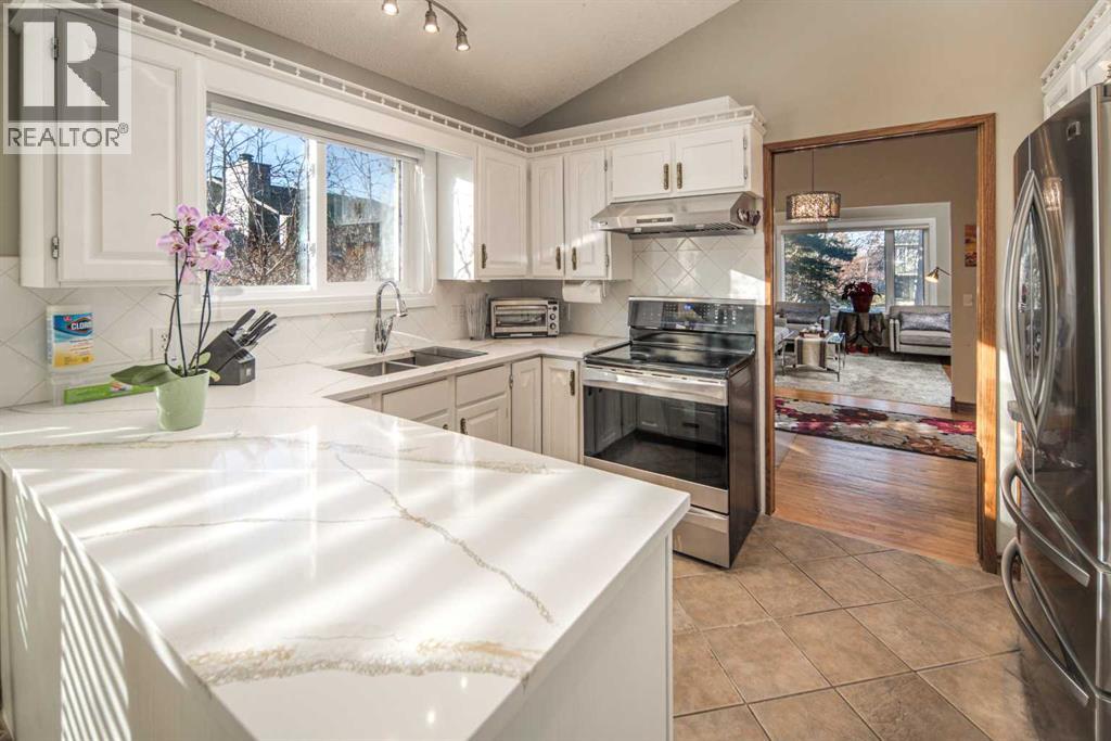 111 Edforth Place Nw, Calgary, Alberta  T3A 3V3 - Photo 11 - A2284103