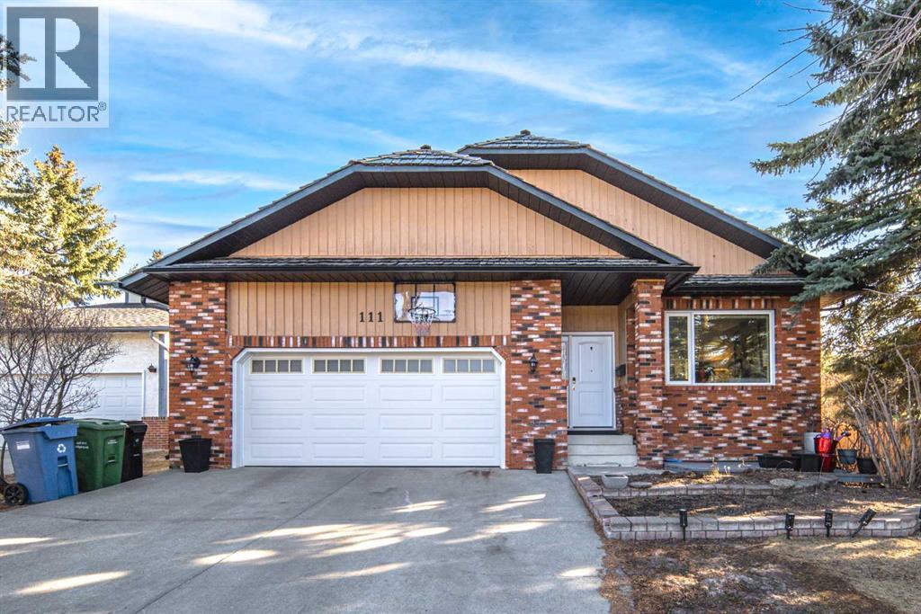 111 Edforth Place Nw, Calgary, Alberta  T3A 3V3 - Photo 1 - A2284103