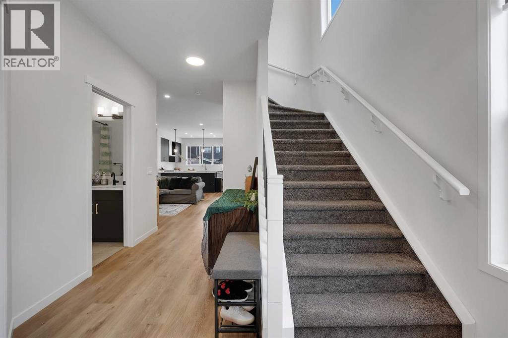 84 Magnolia Common Se, Calgary, Alberta  T3M 3S3 - Photo 5 - A2291193