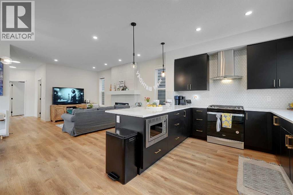 84 Magnolia Common Se, Calgary, Alberta  T3M 3S3 - Photo 14 - A2291193