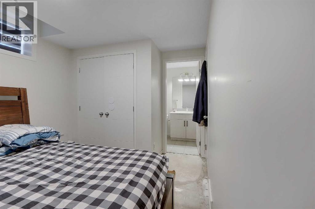 84 Magnolia Common Se, Calgary, Alberta  T3M 3S3 - Photo 32 - A2291193