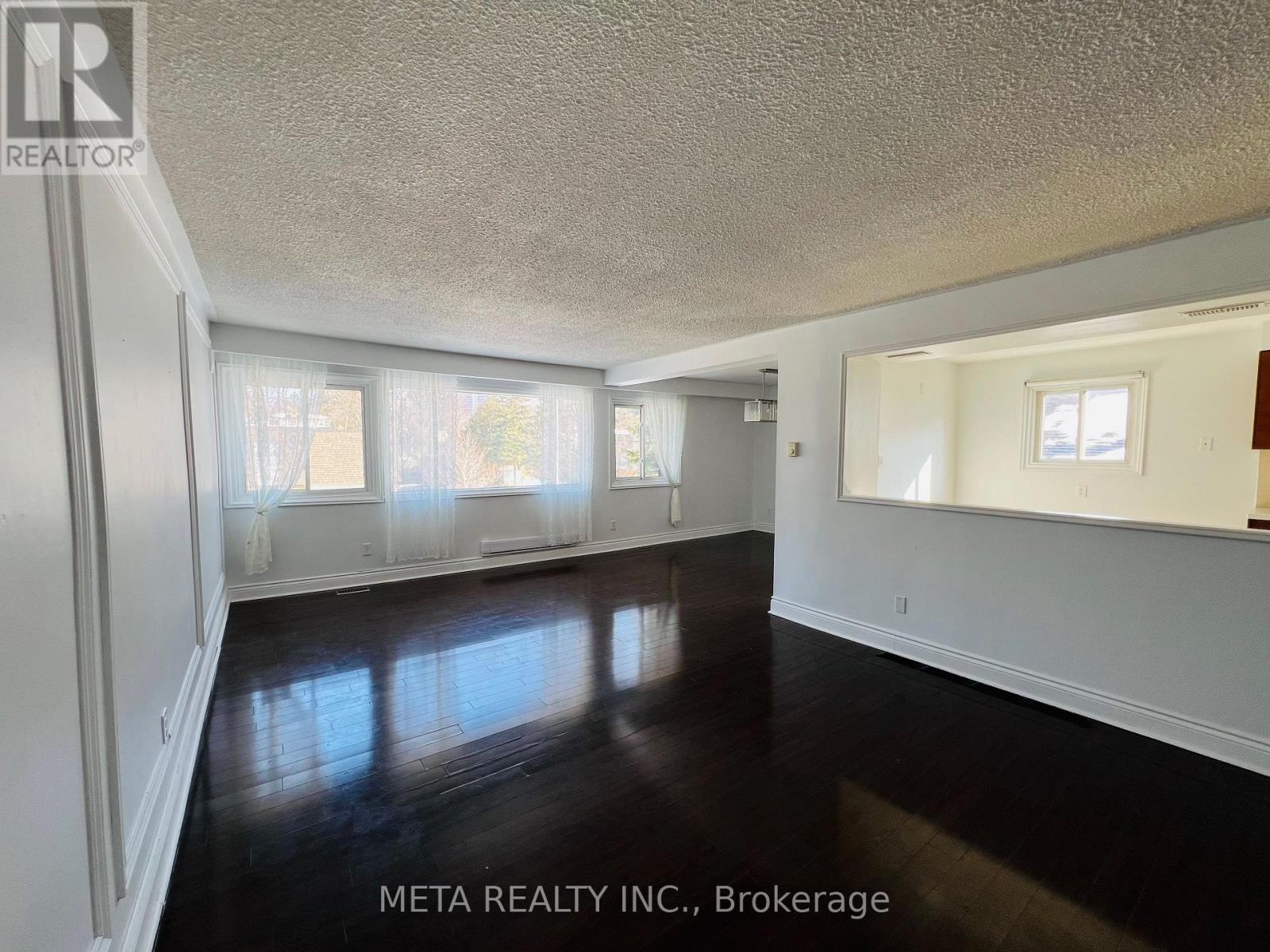 143 Silas Hill Drive, Toronto (Don Valley Village), Ontario  M2J 2X8 - Photo 10 - C12857000