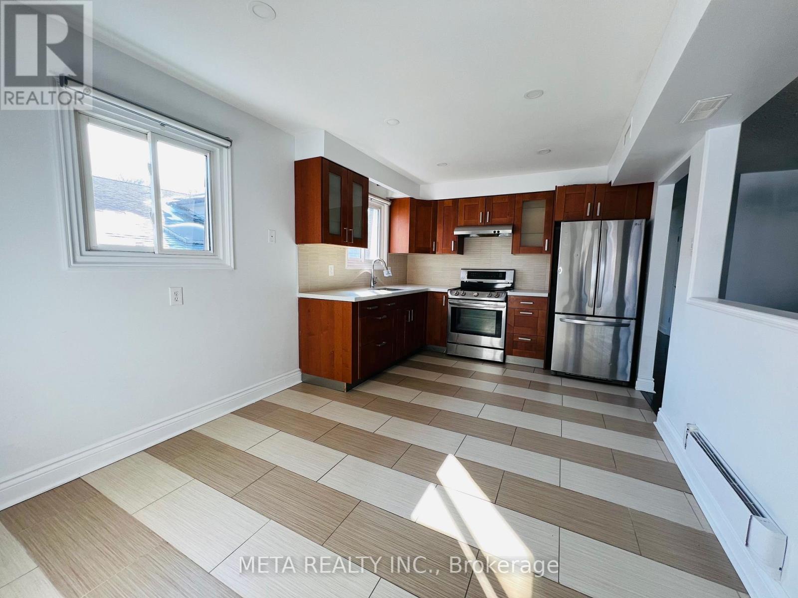 143 Silas Hill Drive, Toronto (Don Valley Village), Ontario  M2J 2X8 - Photo 13 - C12857000