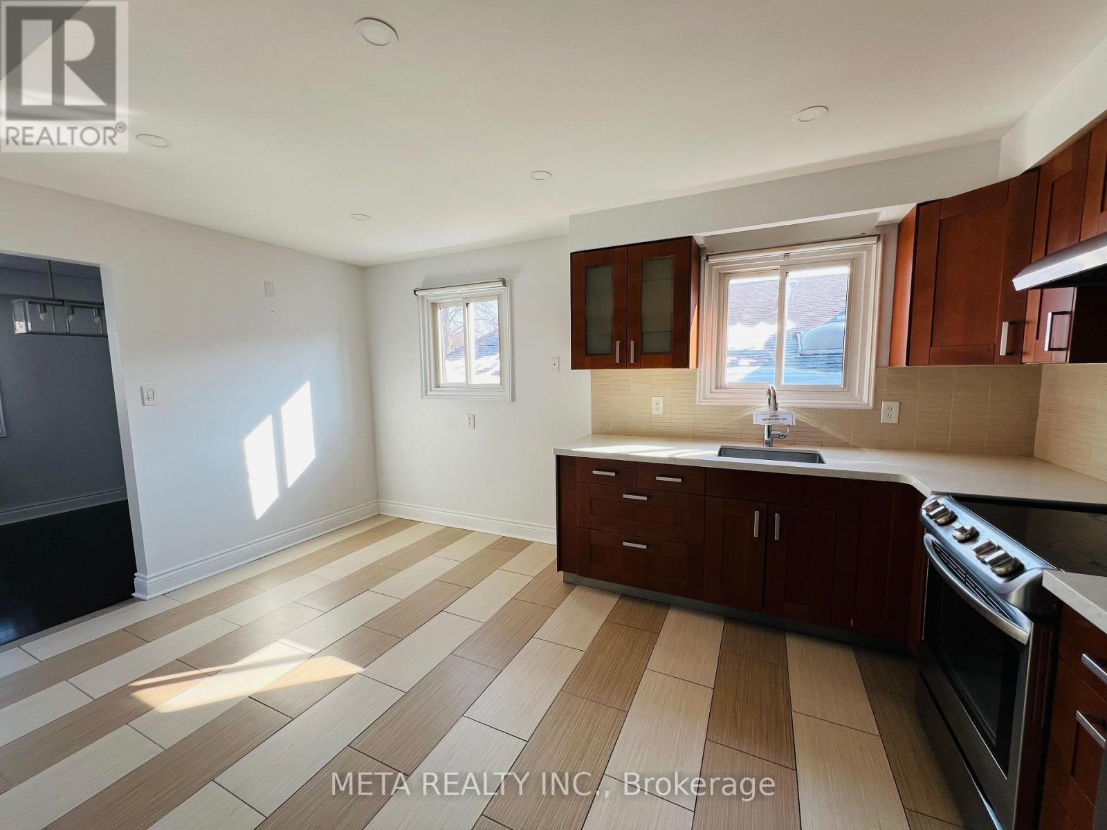 143 Silas Hill Drive, Toronto (Don Valley Village), Ontario  M2J 2X8 - Photo 14 - C12857000