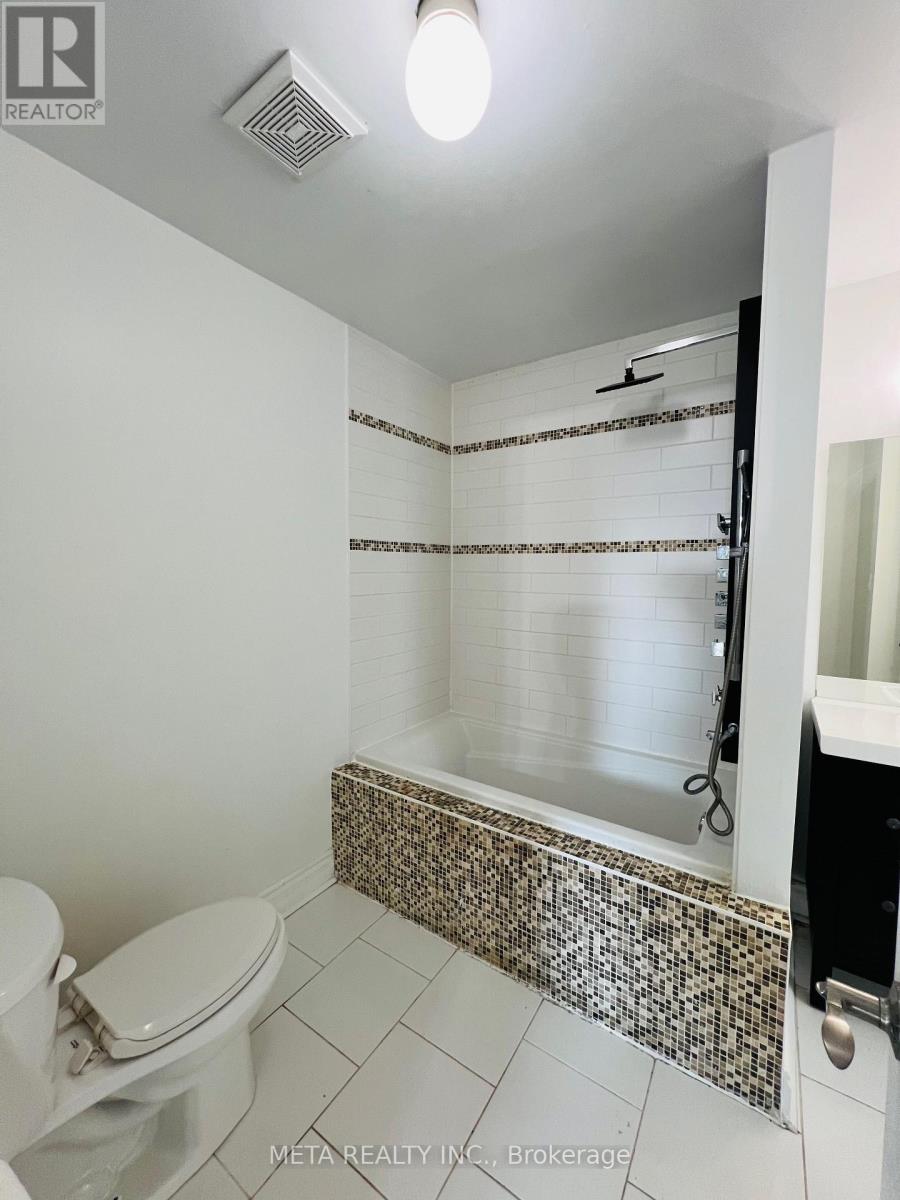 143 Silas Hill Drive, Toronto (Don Valley Village), Ontario  M2J 2X8 - Photo 19 - C12857000