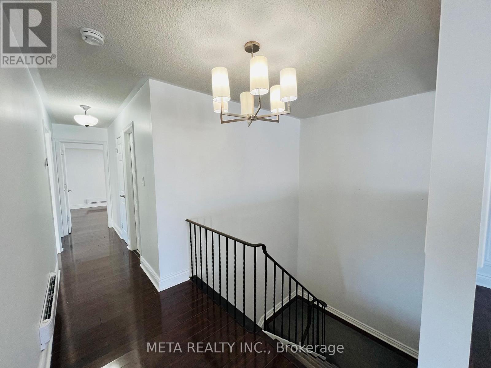 143 Silas Hill Drive, Toronto (Don Valley Village), Ontario  M2J 2X8 - Photo 8 - C12857000