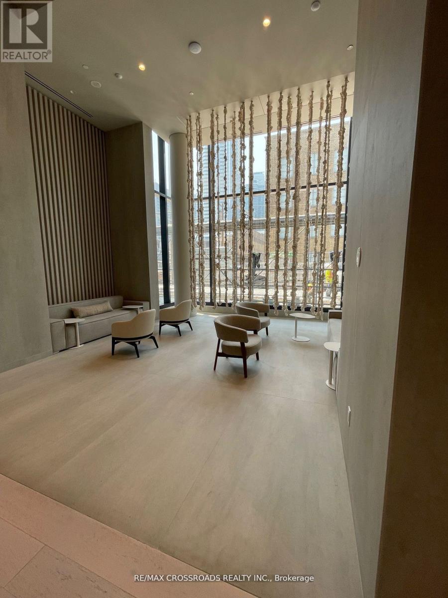 6710 - 55 Cooper Street, Toronto (Waterfront Communities), Ontario  M5E 0G1 - Photo 4 - C12857028