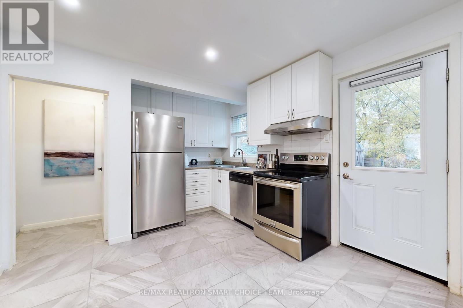 783 Birchmount Road, Toronto (Ionview), Ontario  M1K 1R7 - Photo 10 - E12857038