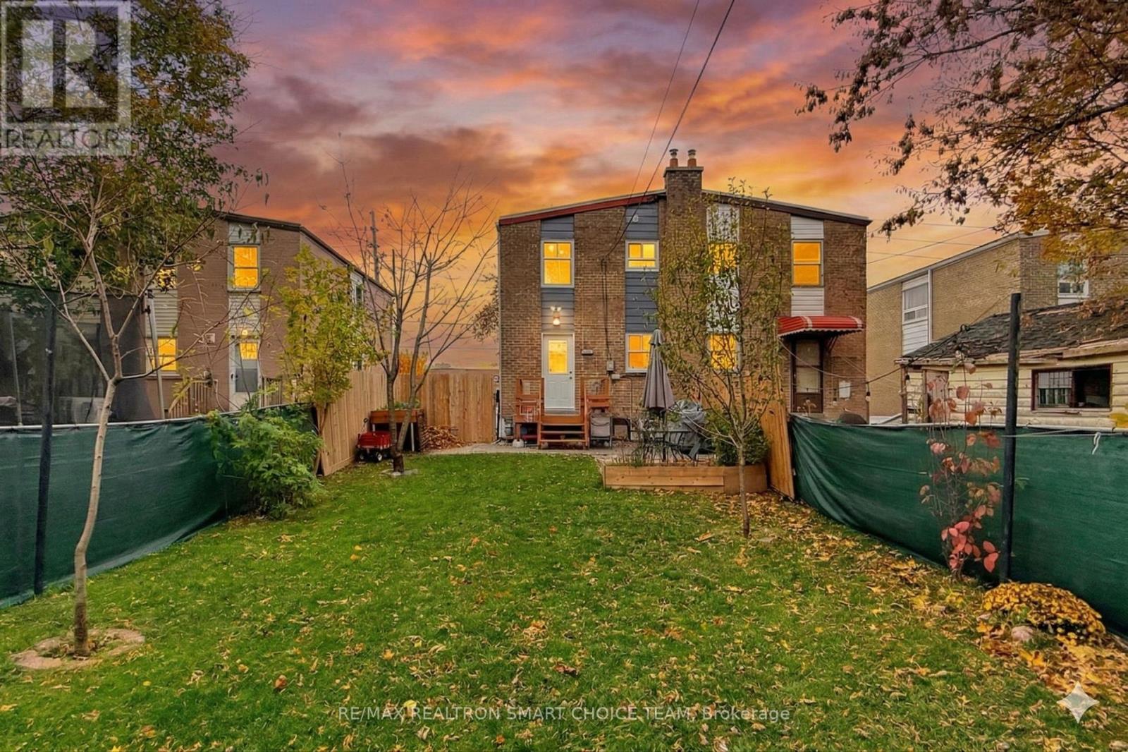 783 Birchmount Road, Toronto (Ionview), Ontario  M1K 1R7 - Photo 2 - E12857038