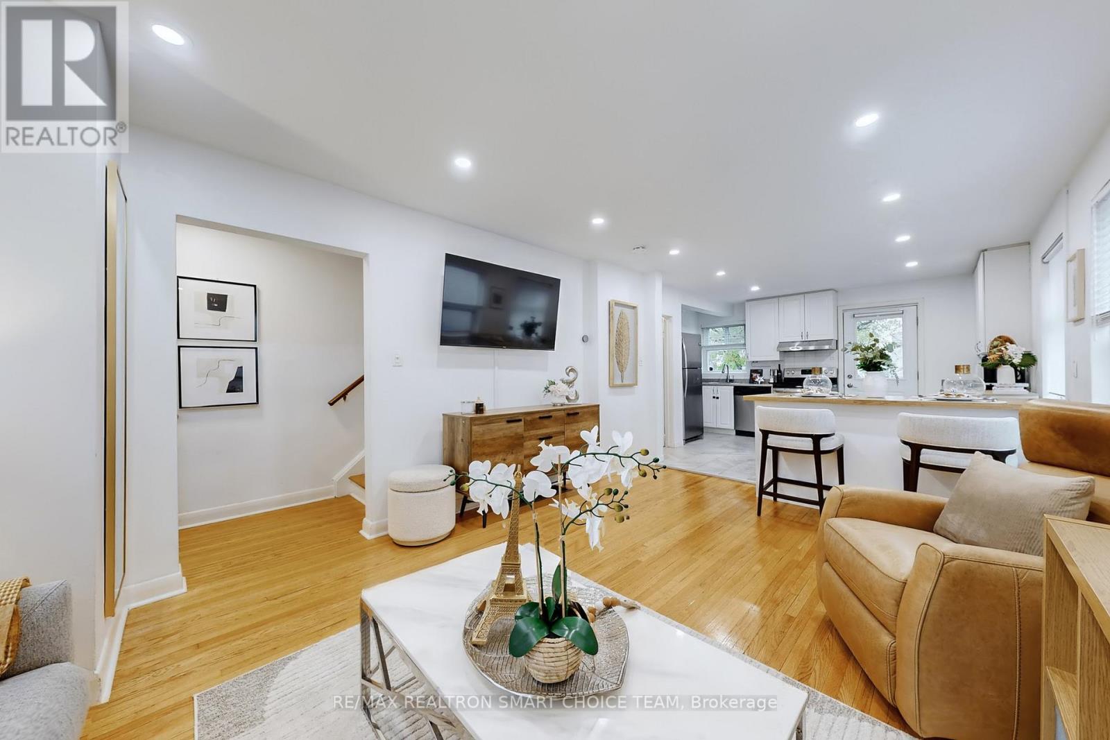 783 Birchmount Road, Toronto (Ionview), Ontario  M1K 1R7 - Photo 6 - E12857038