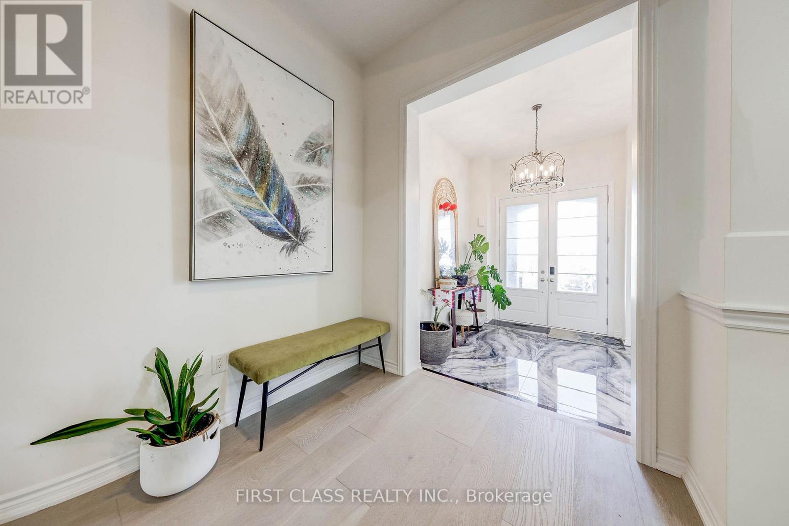 7 Cranley Road, East Gwillimbury, Ontario  L9N 0T7 - Photo 4 - N12857046