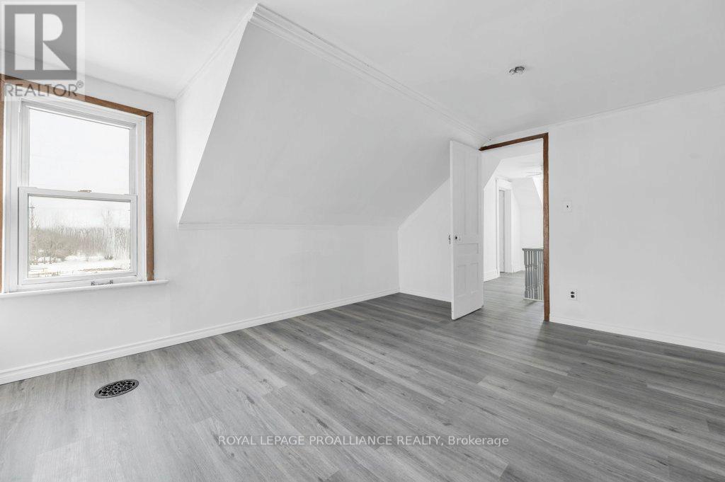 1172 Salem Road, Prince Edward County, Ontario  K0K 1T0 - Photo 25 - X12844460