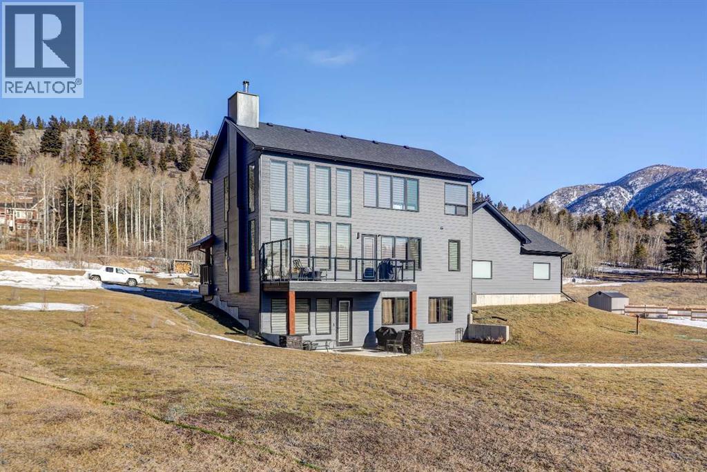 2616 Valley Ridge Drive, Frank, Alberta  T0K 0E0 - Photo 6 - A2279173