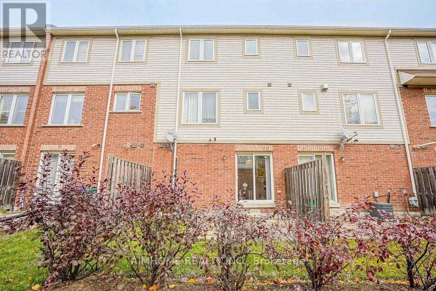 284 - 3030 Breakwater Court, Mississauga (Cooksville), Ontario  L5B 4N6 - Photo 11 - W12857006