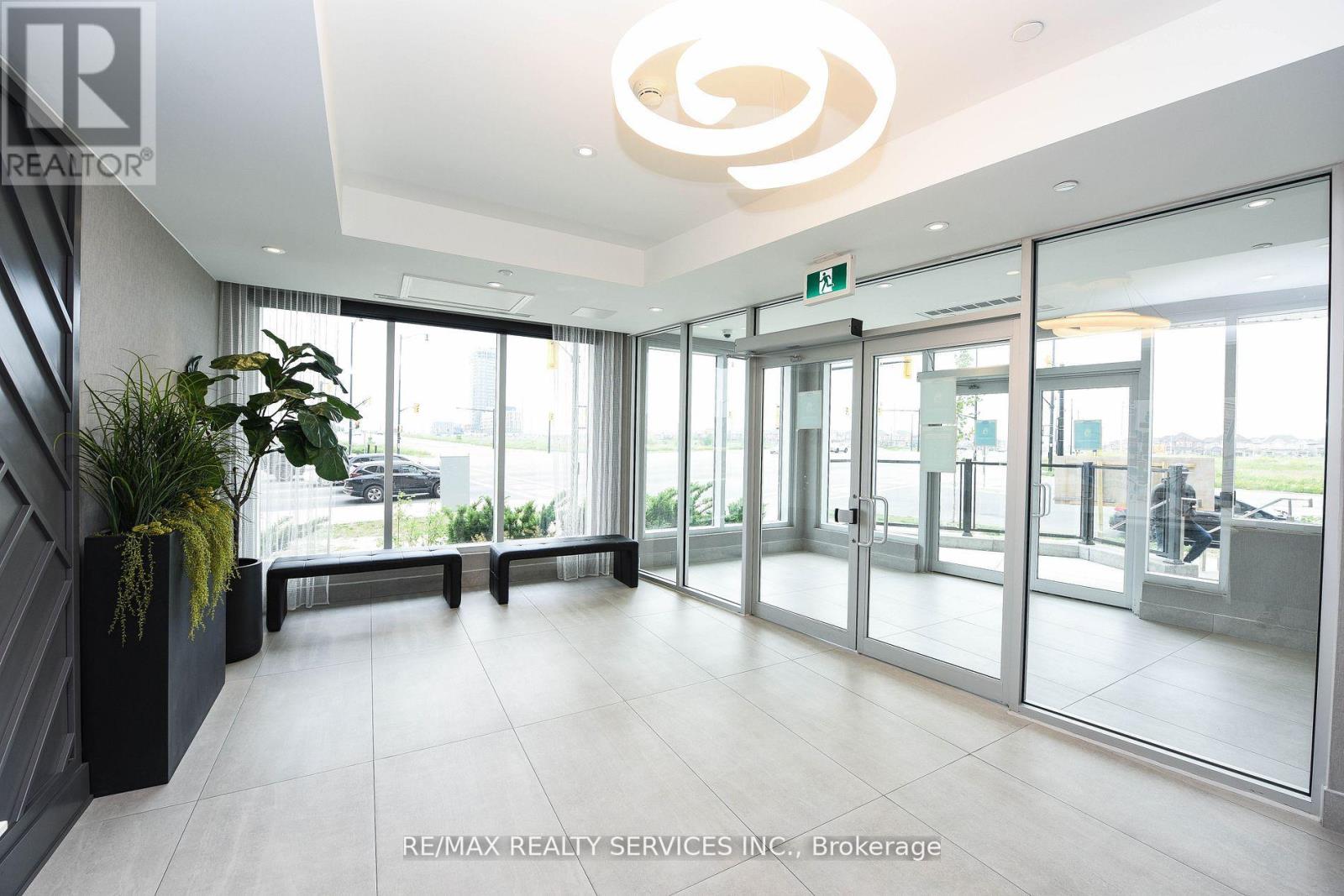 103 - 200 Lagerfeld Drive, Brampton (Northwest Brampton), Ontario  L7A 5G5 - Photo 4 - W12857042