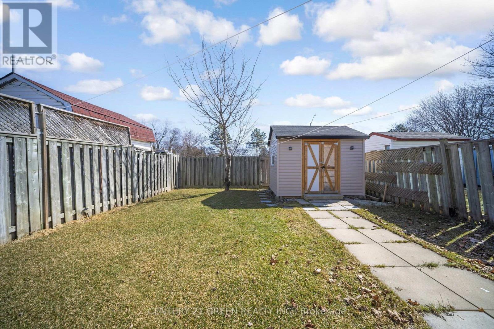 24 Jackman Drive, Brampton (Northgate), Ontario  L6S 2L7 - Photo 4 - W12857048