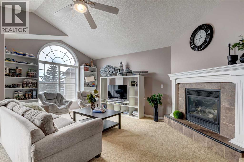 226 Cougarstone Gardens Sw, Calgary, Alberta  T3H 4W6 - Photo 16 - A2291162