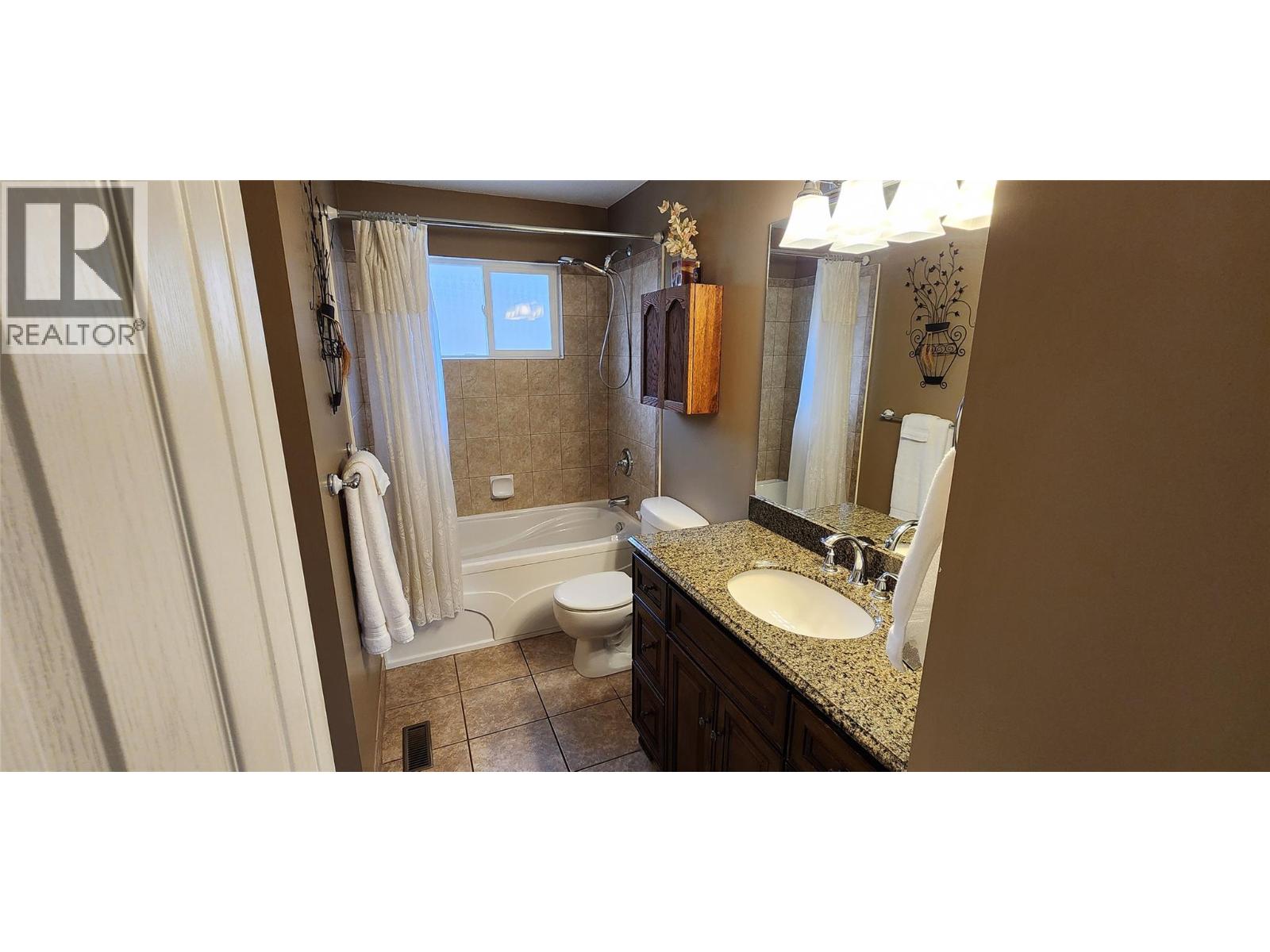 7389 Valley Heights Drive, Grand Forks, British Columbia  V0H 1H0 - Photo 13 - 10376190