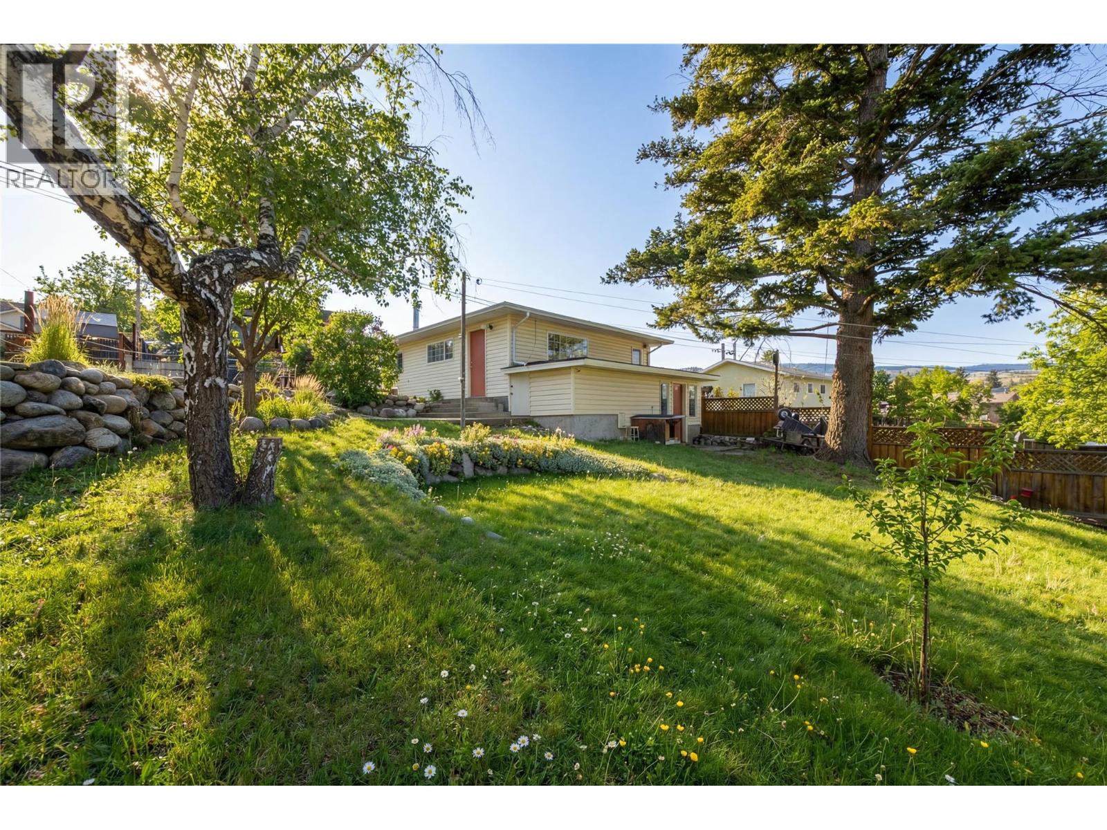 1337 Dominion Crescent, Kamloops, British Columbia  V2C 2W9 - Photo 56 - 10376799