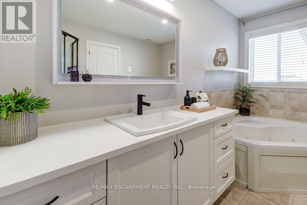 179 Chudleigh Street, Hamilton, Ontario  L8B 0J8 - Photo 20 - X12857040