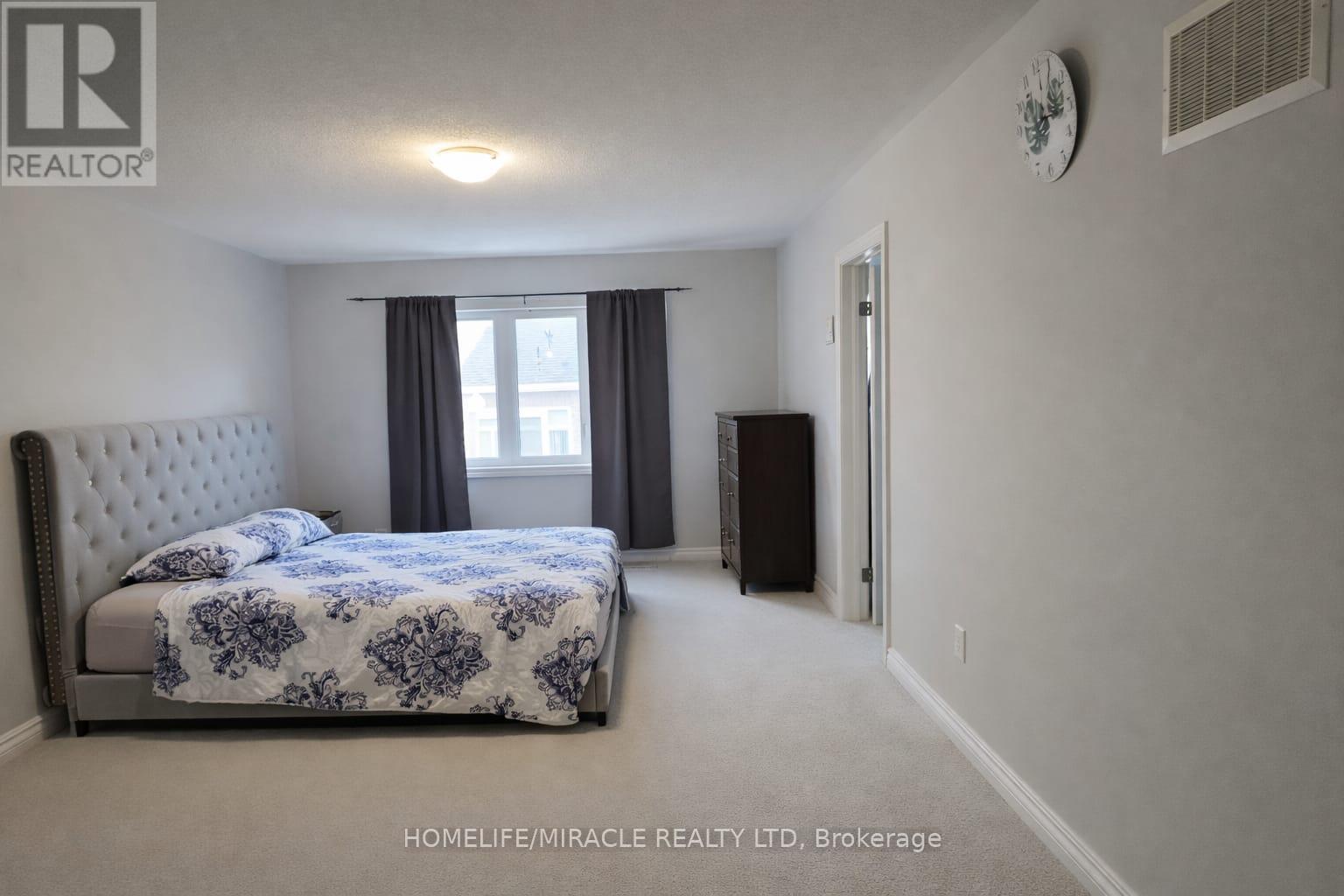 81 Padbury Trail, Brampton (Northwest Brampton), Ontario  L7A 4V3 - Photo 13 - W12833498