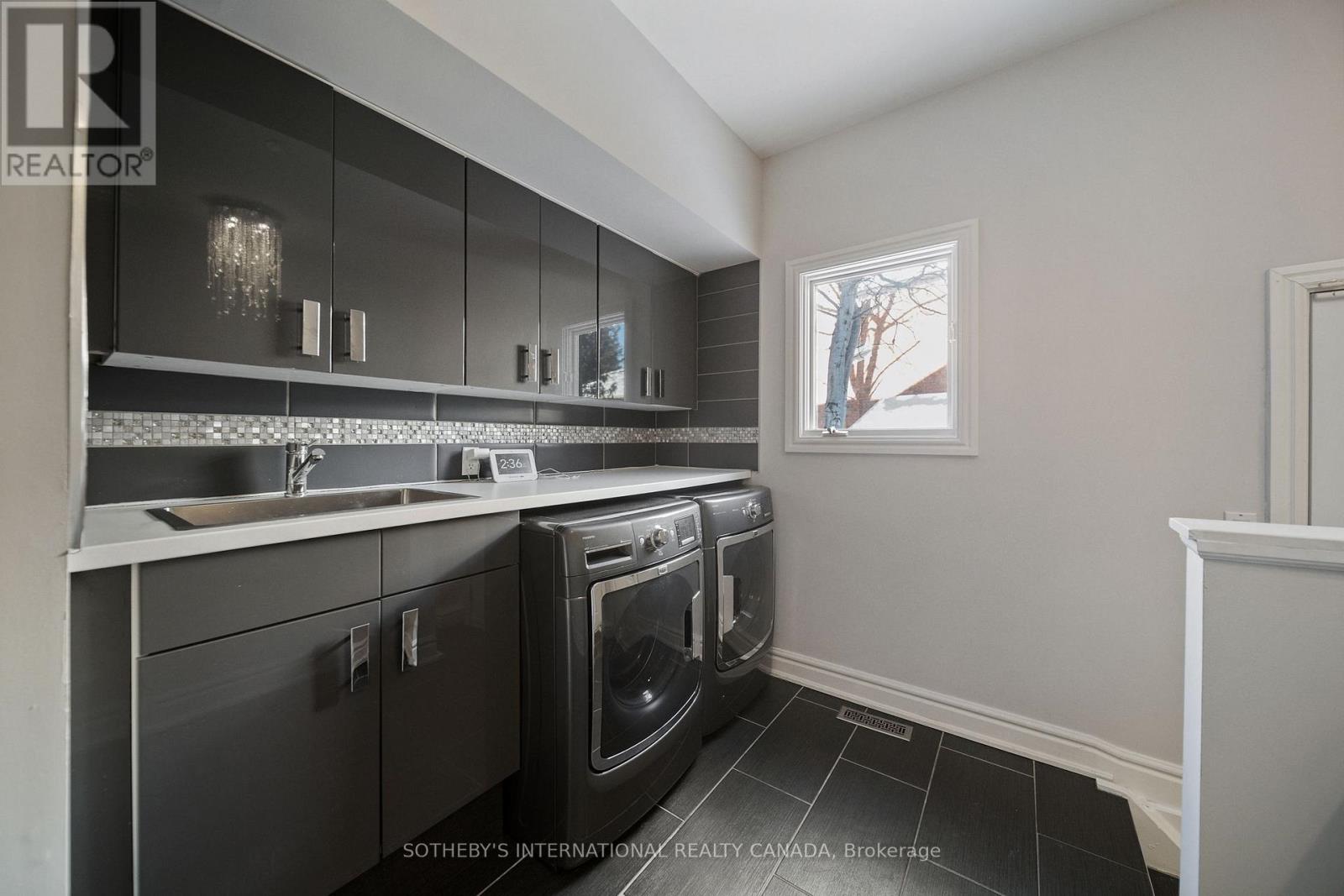 1939 Calgary Court, Mississauga (Lorne Park), Ontario  L5H 4J1 - Photo 22 - W12731708