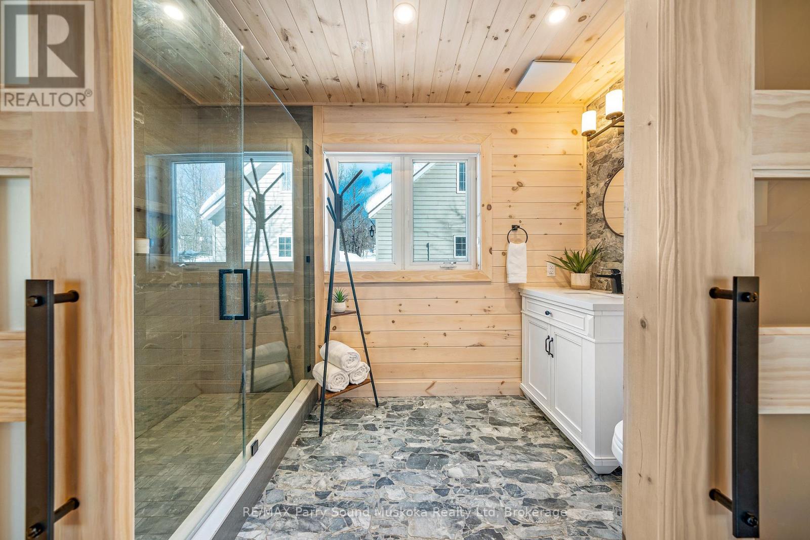 587 Centre Road, Mckellar, Ontario  P2A 0B4 - Photo 31 - X12857064