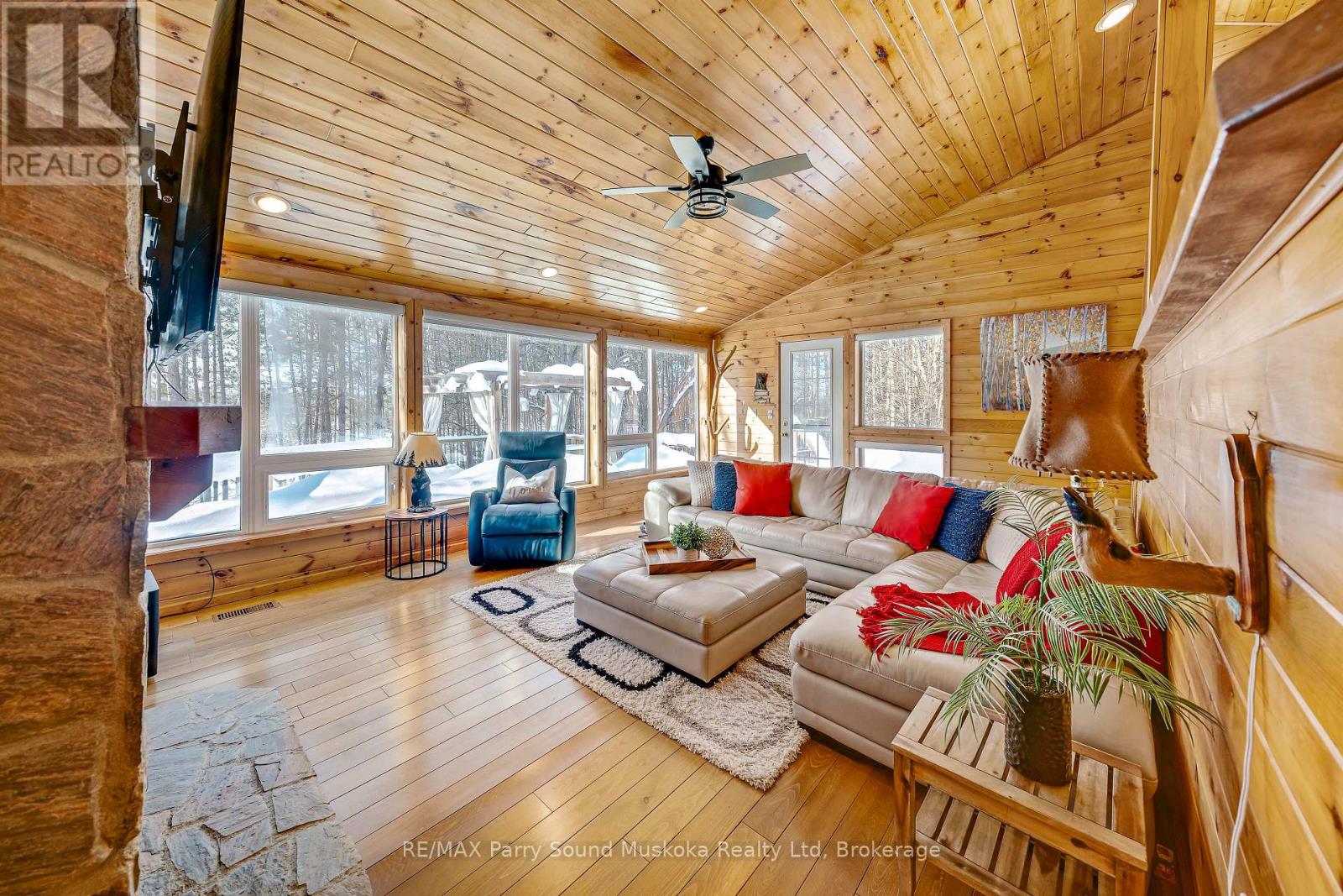 587 Centre Road, Mckellar, Ontario  P2A 0B4 - Photo 5 - X12857064