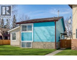 217 Aboyne Place NE, Calgary, Alberta