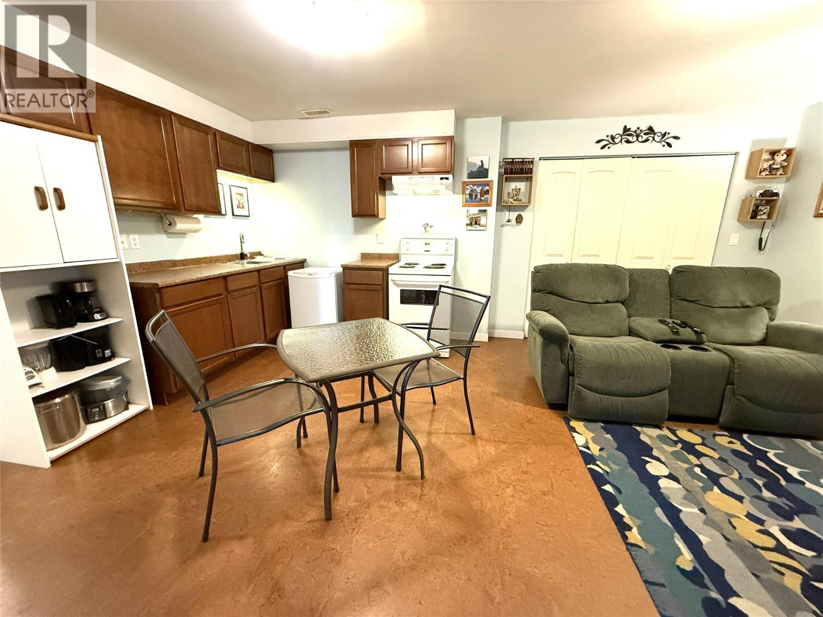 1912 Saskatoon Place, Kamloops, British Columbia  V2E 2T1 - Photo 9 - 10378009