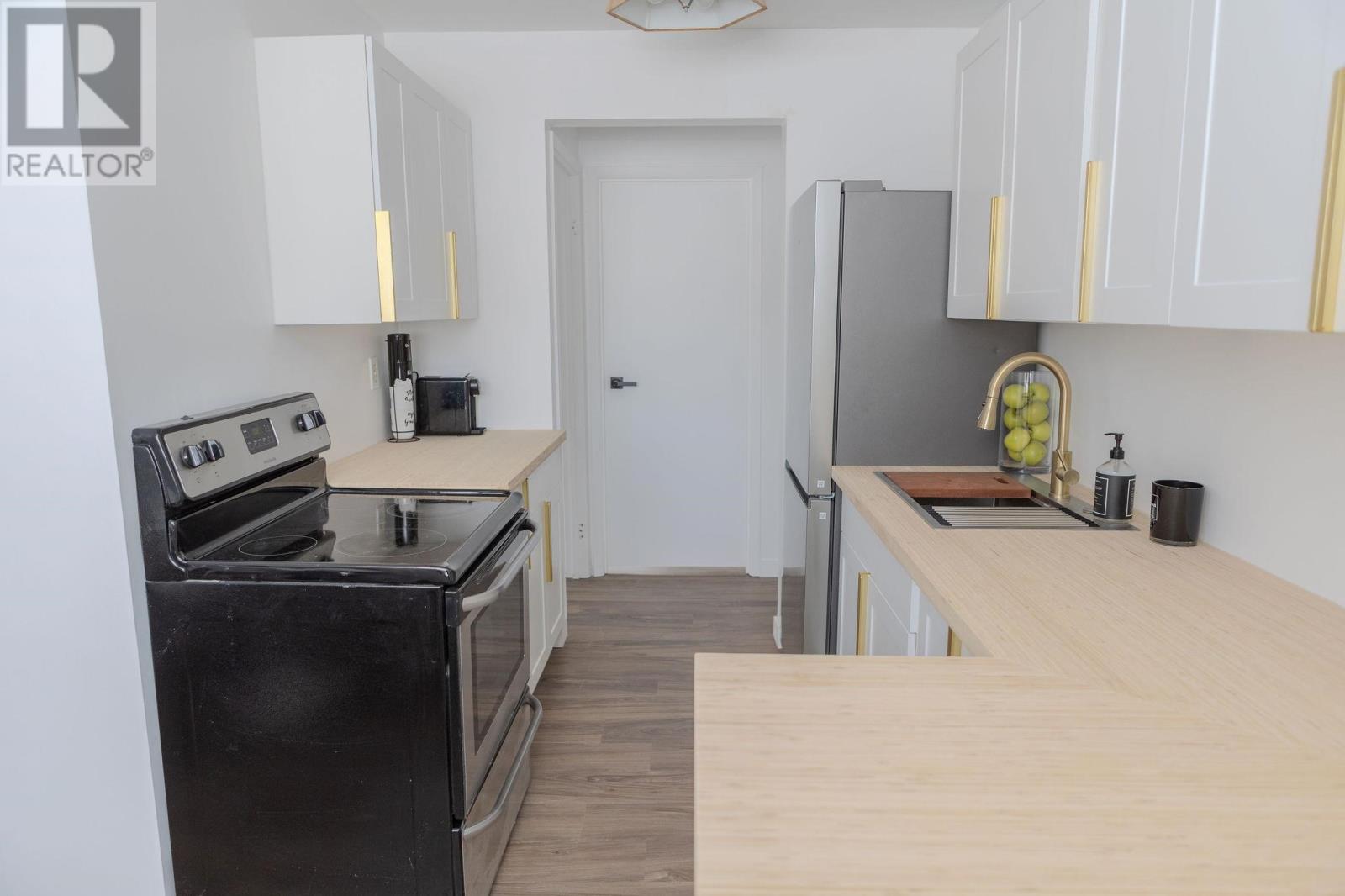 63 Dauphin Dr, Sault Ste. Marie, Ontario  P6A 5E9 - Photo 8 - SM260409