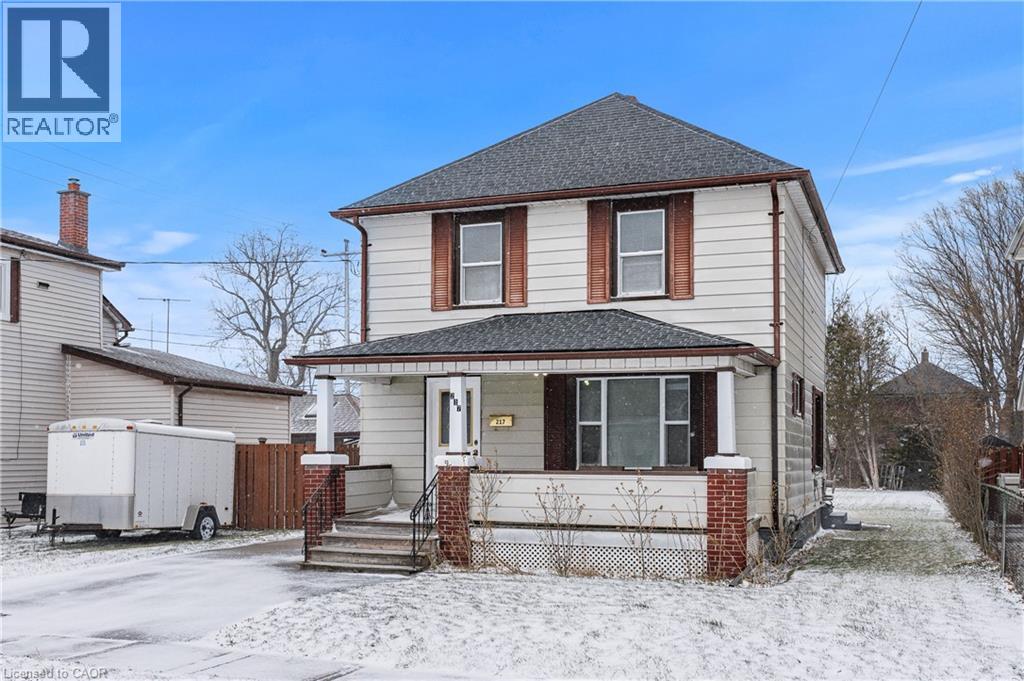 217 Mitchell Street, Port Colborne, Ontario  L3K 1Y4 - Photo 3 - 40796922