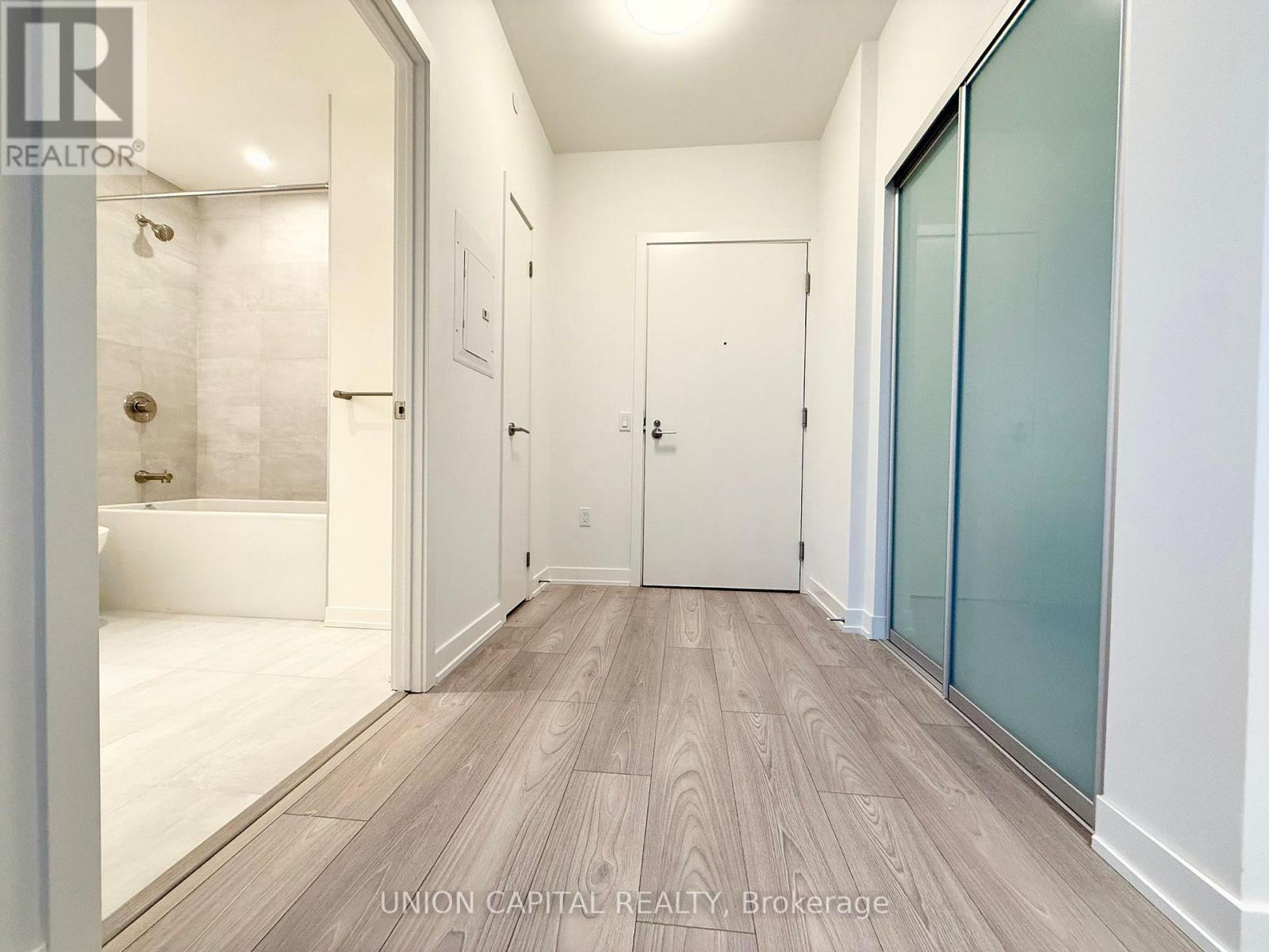 1908 - 110 Broadway Avenue, Toronto, Ontario  M4P 1V7 - Photo 3 - C12857086