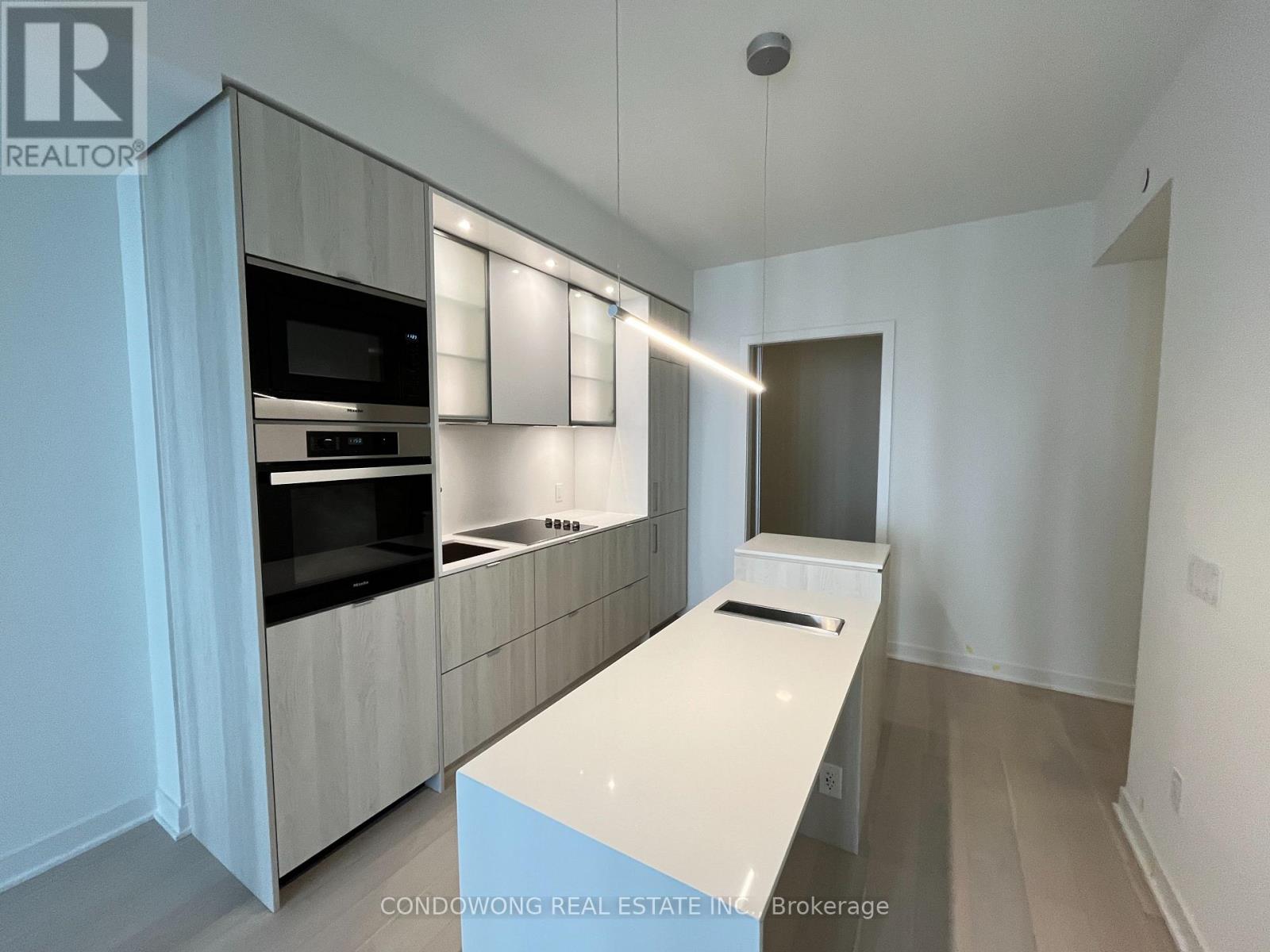 1107 - 11 Yorkville Avenue, Toronto (Annex), Ontario  M4W 1L2 - Photo 3 - C12857092