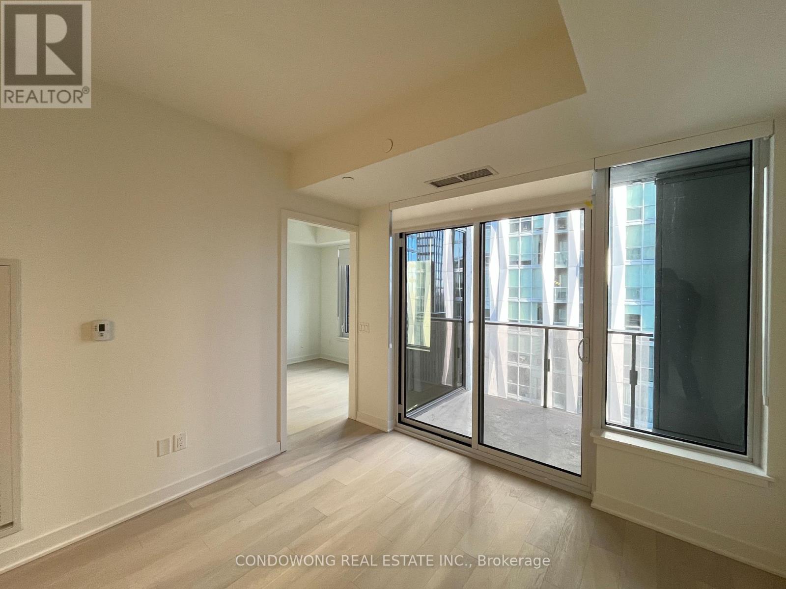 1107 - 11 Yorkville Avenue, Toronto (Annex), Ontario  M4W 1L2 - Photo 5 - C12857092