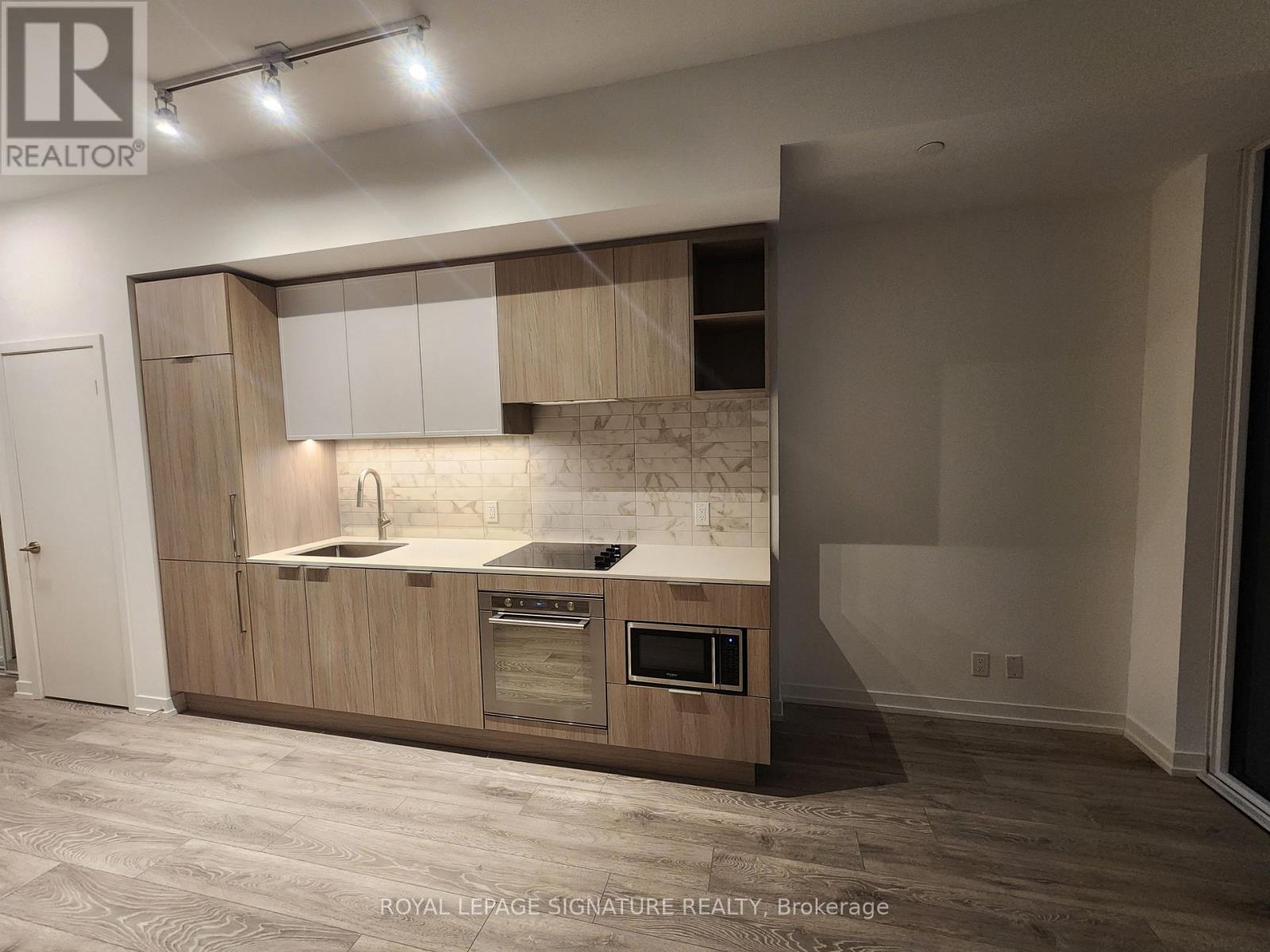 727 - 2020 Bathurst Street, Toronto (Humewood-Cedarvale), Ontario  M5P 0A6 - Photo 10 - C12857098