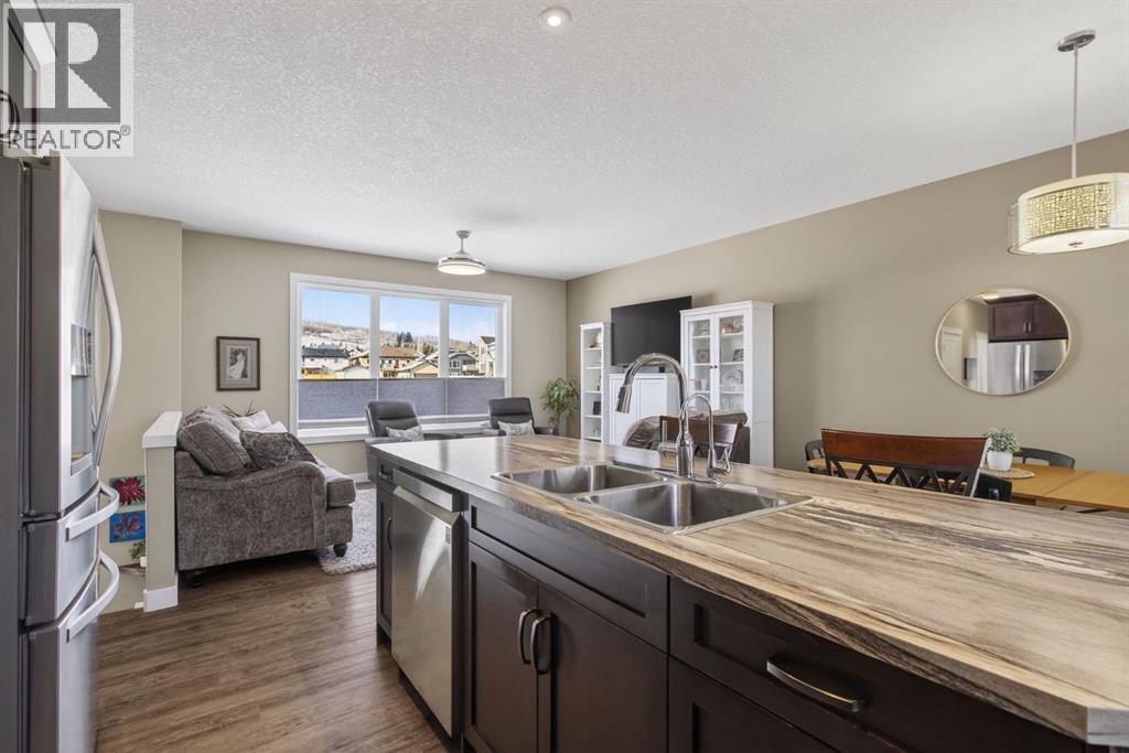 215 George Street, Diamond Valley, Alberta  T0L 2A0 - Photo 11 - A2287893