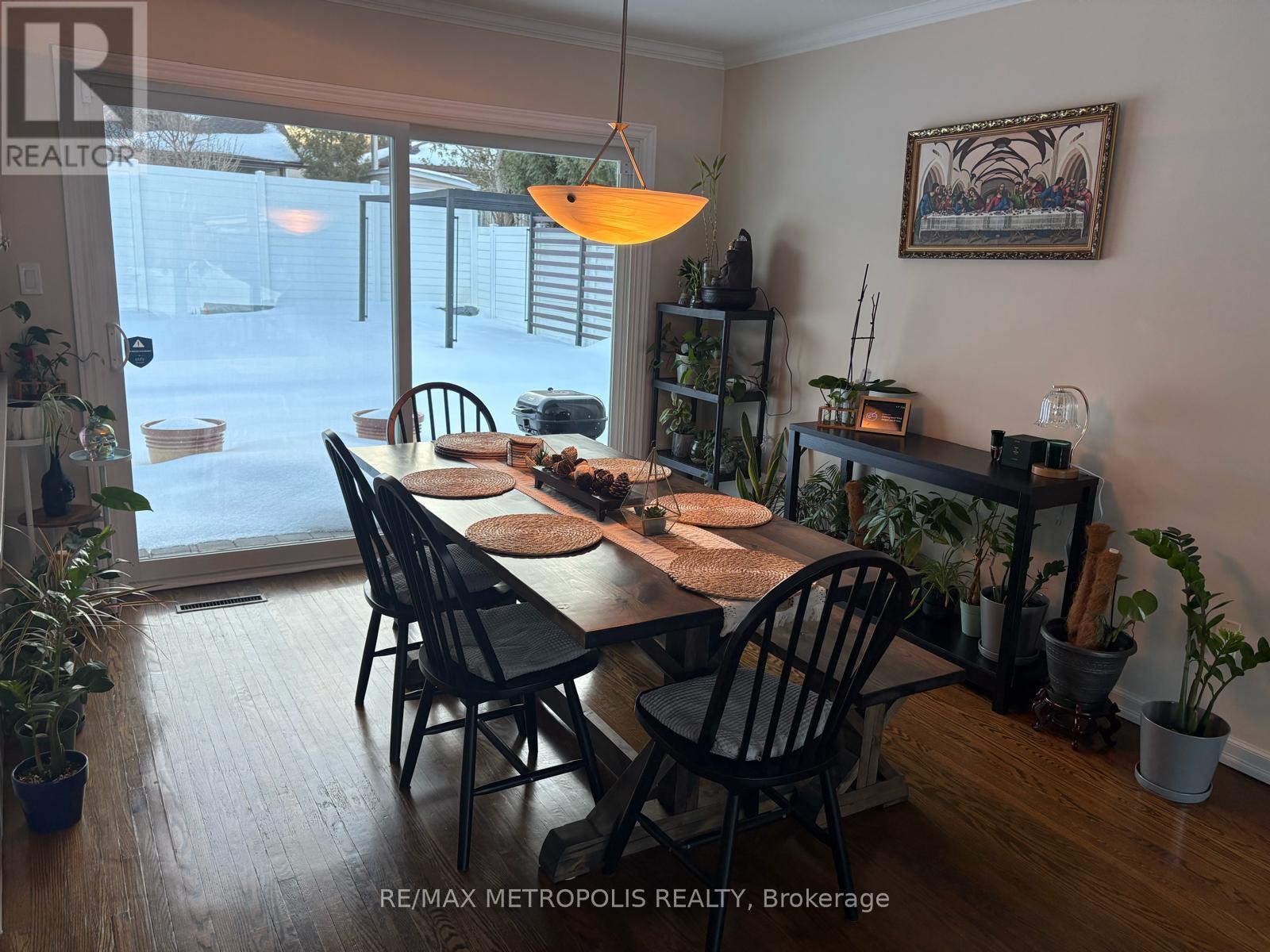 129 Briar Court, Oshawa (Eastdale), Ontario  L1G 6M4 - Photo 10 - E12857072