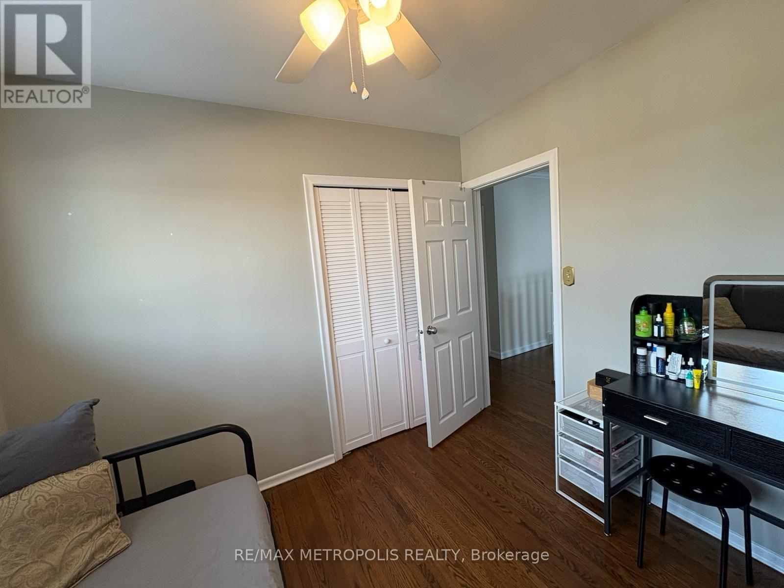 129 Briar Court, Oshawa (Eastdale), Ontario  L1G 6M4 - Photo 2 - E12857072