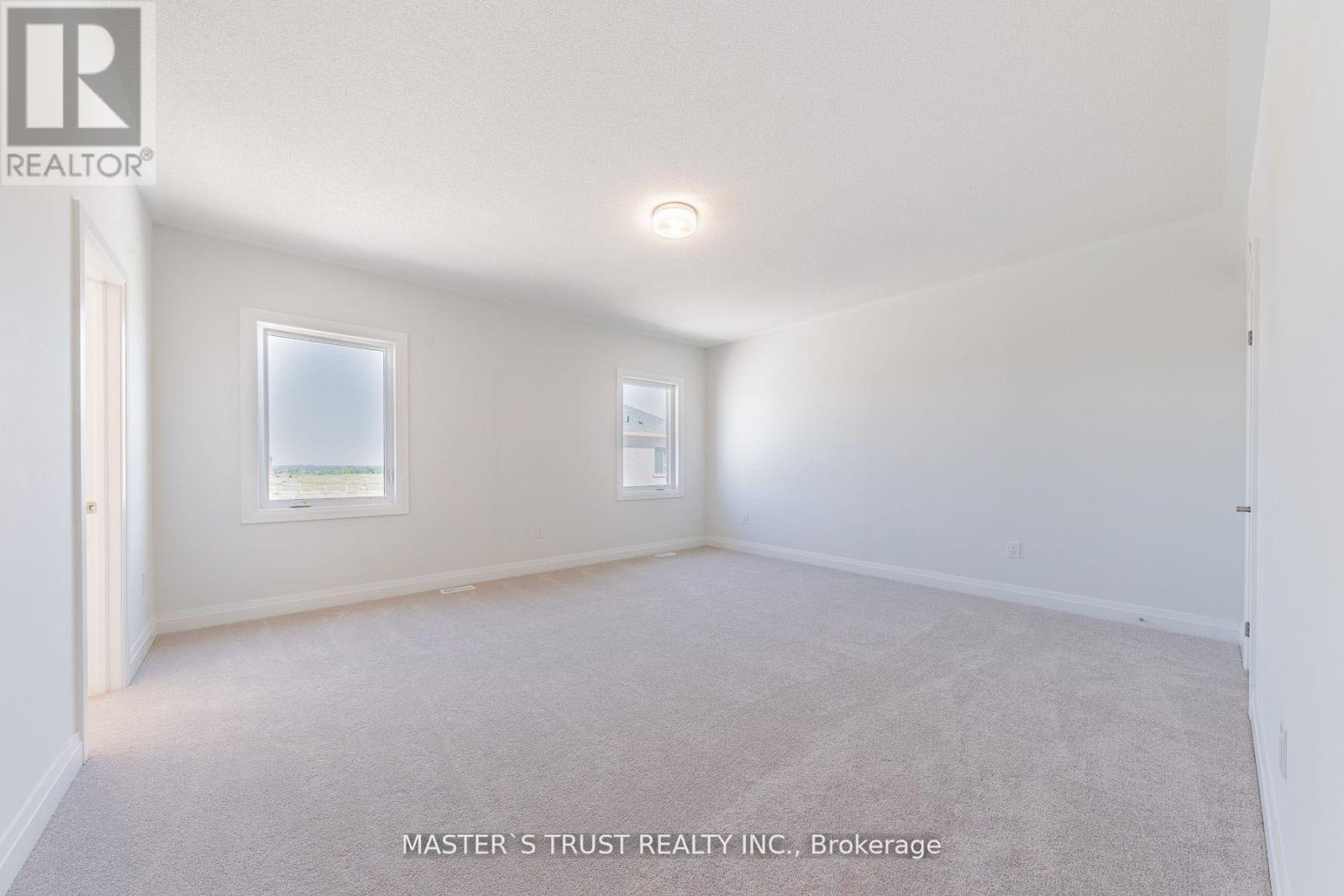 15 Backhouse Drive, Richmond Hill, Ontario  L4E 1M8 - Photo 12 - N12857100