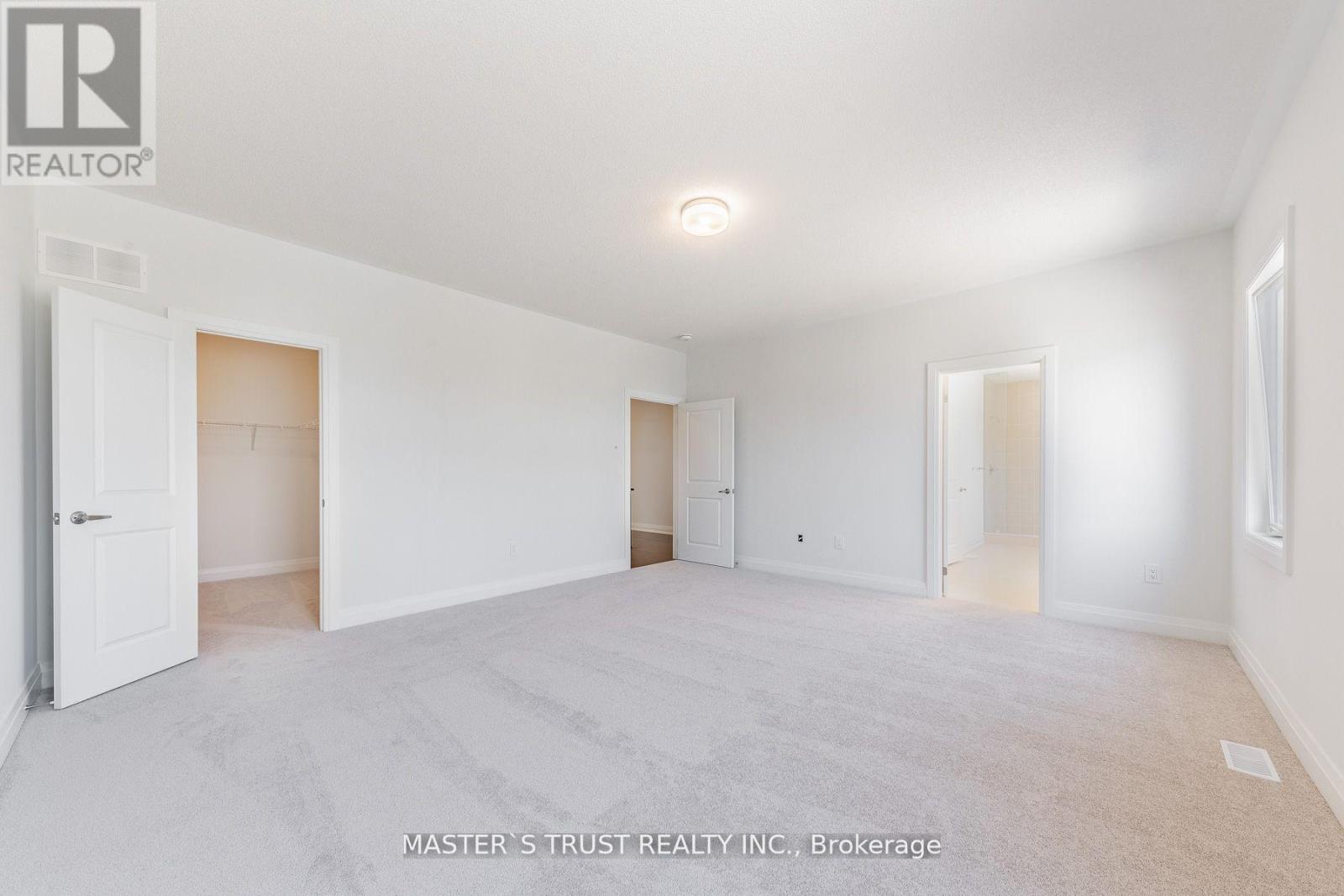 15 Backhouse Drive, Richmond Hill, Ontario  L4E 1M8 - Photo 13 - N12857100